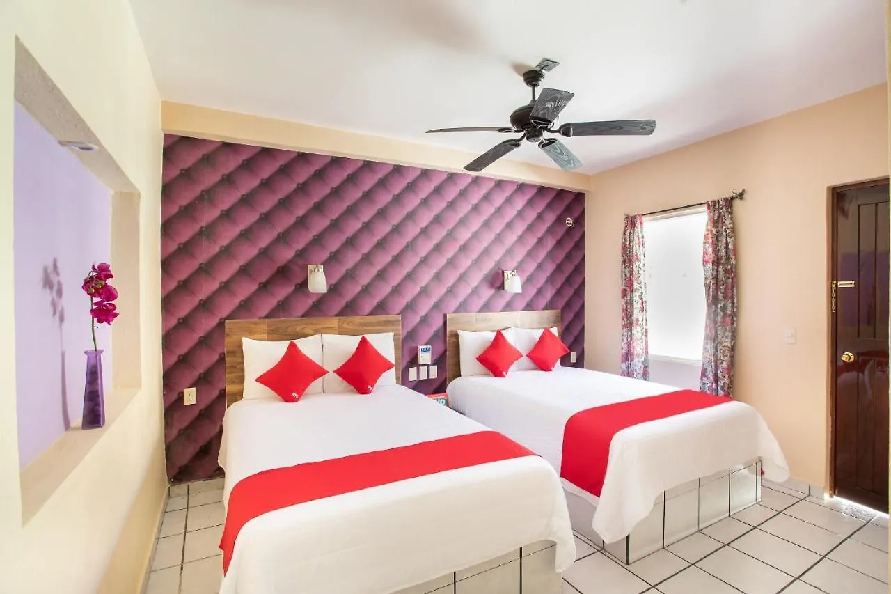 Hotel Costa Azul Chetumal 2*,